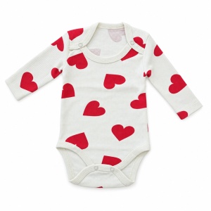 Body bebe din bumbac crem cu inimioare rosii, maneca lunga si capse pe umar - Img 4
