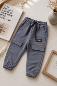 Pantaloni cargo premium pentru copii din bumbac gri antracit cu buzunare aplicate - Img 2