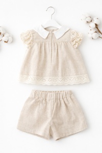 Set bebe 2 piese vara bluza pantaloni scurti bej flori dantela fete - Img 3