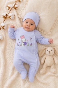 Salopeta bebe lila din bumbac cu caciulita si imprimeu iepuras pentru fetite