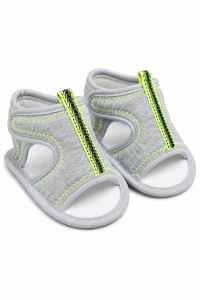 Sandale bebe gri deschis tip sport cu verde neon, usoare si flexibile vara