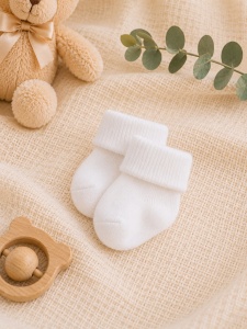 Set 3 perechi sosete bebe roz, roz prafuit si alb cu manseta moale pentru nou nascut - Img 2