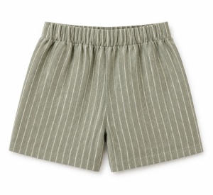 Set bebe baiat 2 piese din bumbac tricou si pantaloni scurti verzi cu dungi, fotografie de produs pe fundal alb