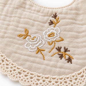 Set bebe din muselina 10 piese, crem cu imprimeu floral delicat - Img 7