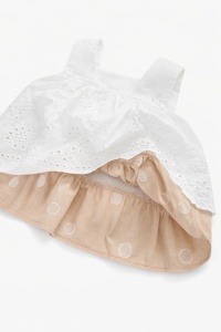 Set elegant fetite bluza brodata si fusta bej buline compleu copii, fotografie de produs pe fundal alb