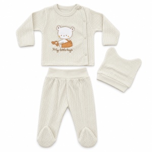 Compleu bebe crem 2 piese cu bluza cu ursulet si pantaloni, fotografie de produs pe fundal alb