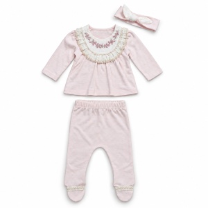 Compleu bebe fetita roz cu broderie, pantaloni si bentita, fotografie de produs pe fundal alb
