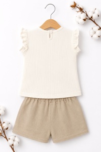 Compleu vara fetite cu pantaloni scurti bej si bluza cu fundita florala - Img 4