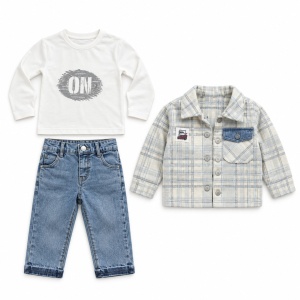 Costum baiat 3 piese bumbac 100% cu camasa groasa in carouri, bluza si blugi albastri, fotografie de produs pe fundal alb