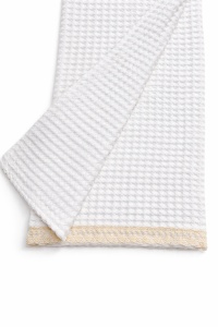 Paturica alba bebe 110x100 cm bumbac moale cu bordura eleganta crem - Img 3