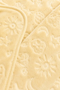 Paturica bebe ivoire cu model embosat 100x100 cm pufoasa moale pentru nou nascut - Img 3