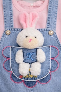 Set bebe fetite salopeta denim cu iepuras si tricou roz, haine bebelusi - Img 4