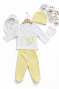 Set bebe unisex 5 piese din bumbac bluza pantaloni cu botosei caciulita manusi si bavetica - Img 2
