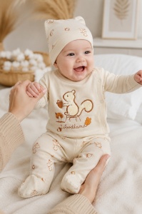 Set bebelusi 3 piese din bumbac cu caciulita, compleu crem woodland pentru nou nascut