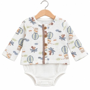 Set complet bebe din muselina 10 piese cu imprimeu baloane, alb si maro - Img 5