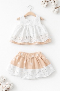 Set elegant fetite bluza brodata si fusta bej buline compleu copii, fotografie de produs pe fundal alb