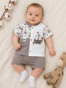 Set haine bebe baiat 2 piese bumbac premium – tricou cu capse si pantaloni cu girafa