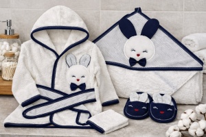 Set halat baie copii 4 piese cu gluga iepuras, prosop baie copii si papuci bebe
