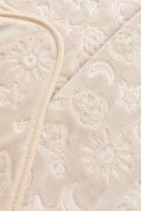 Paturica bebe bej deschis cu model embosat 100x100 cm pufoasa moale pentru nou nascut - Img 4