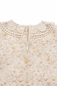 Rochie bebe fetita cu imprimeu floral si guler dantelat cu maneca lunga - Img 4