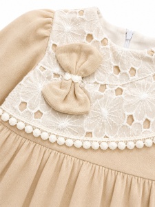 Rochie bebe fetita din muselina bej cu dantela si bentita pentru botez aniversare - Img 5