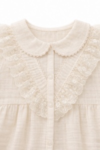 Salopeta bebe fetita muselina ivoire dantela eleganta set cu bentita - Img 5
