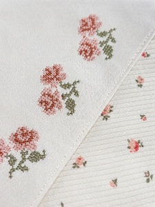 Set bebe 10 piese din bumbac cu imprimeu floral delicat nou nascut - Img 6