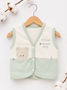 Set nou nascut 10 piese din 100% bumbac verde menta Dream Big cu paturica si vesta, fotografie de produs pe fundal alb