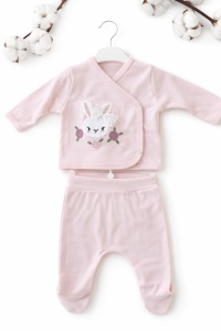 Set nou nascut fetite 5 piese roz cu iepuras pantalon bavetica si caciulita - Img 4