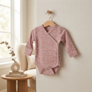 Body petrecut bebe fetita din bumbac roz pudrat cu floricele si maneca lunga