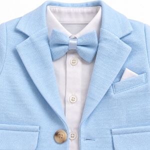 Costum elegant bebe baieti 3 piese bleu cu sacou, pantaloni si body cu papion, prezentare in decor