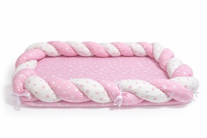Cuib bebe protector roz cu stelute, baby nest nou nascut, 60x80 cm, fotografie de produs pe fundal alb