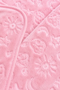 Paturica bebe roz cu model embosat 100x100 cm pufoasa moale pentru nou nascut - Img 4