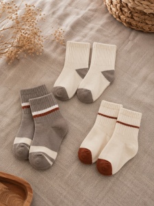 Set 3 perechi sosete copii crem, maro si gri unisex