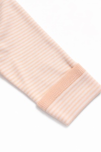 Set bebelus 3 piese bumbac cu iepuras bluza pantaloni caciula piersica - Img 5