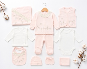 Set nou nascut fetita 10 piese din bumbac, roz, paturica inclusa, cadou bebe - Img 3