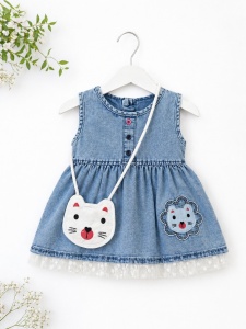 Rochita fetite denim cu aplicatii pisicuta si gentuta decorativa inclusa - Img 2