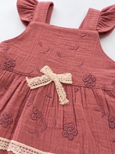 Set bebe fete 2 piese muselina premium bluza cu volane si pantaloni scurti roz pudra - Img 4