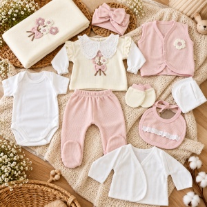 Set bebe fetita din bumbac 10 piese, roz si crem, cu flori si fundite