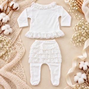 Set nou nascut 10 piese bumbac alb cu dantela, paturica, salopeta, body si accesorii - Img 6