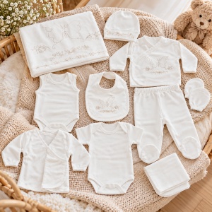 Set nou-nascut 10 piese din bumbac, body, bluza, pantaloni cu botosei, paturica, alb, fluture