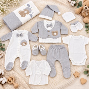 Set nou nascut baiat 10 piese din bumbac, alb-gri, model ursulet cu papion