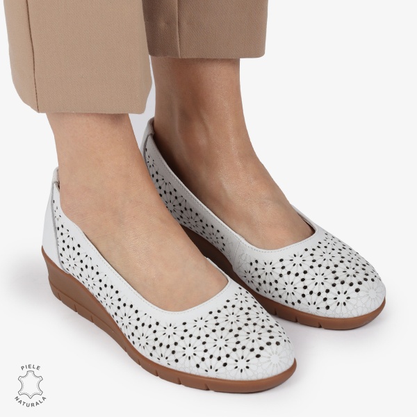 Balerini dama din Piele Naturala cu talpa groasa si Perforati CRL01381 ALB - Img 2