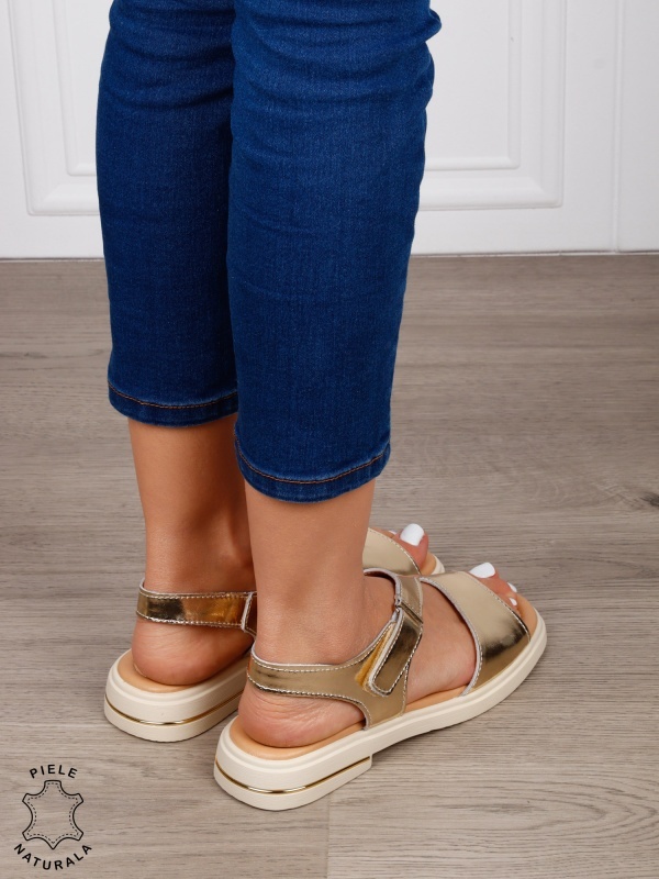 Sandale damă din piele naturală model casual cu talpă joasă și design modern CRL1646 AURIU - Img 4
