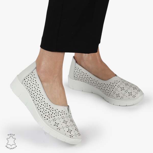 Balerini dama din Piele Naturala CU MICI PERFORATI CRL1416 ALB - Img 3
