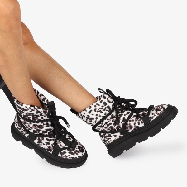GHETE DAMA DIN FAS moderne cu imprimeu Leopard IMBLANITE CRL1257 Alb - Img 2