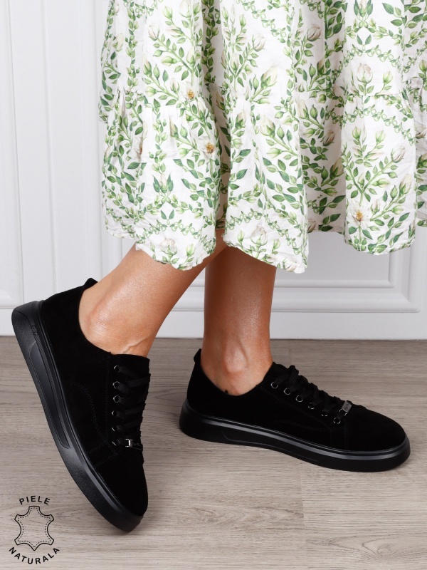 Pantofi casual damă din piele întoarsă naturală cu detaliu decorativ frontal CRL1821 NEGRU - Img 2