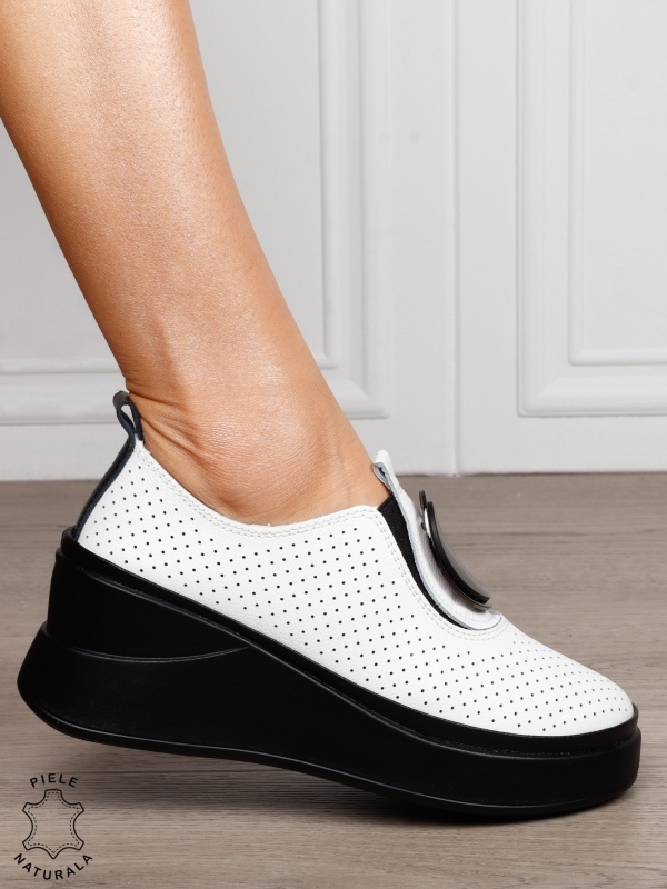 Pantofi damă din piele naturală model comod cu element decorativ frontal CRL1443 ALB - Img 2
