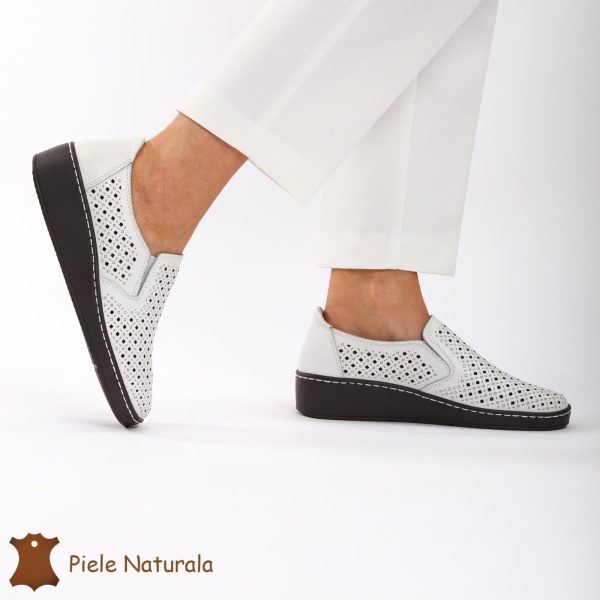 Pantofi Perforati dama din Piele Naturala cu mici perforatii CRL0193 ALB - Img 4