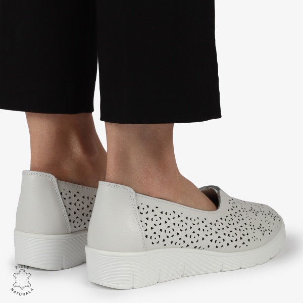 Balerini dama din Piele Naturala CU MICI PERFORATI CRL1416 ALB - Img 4